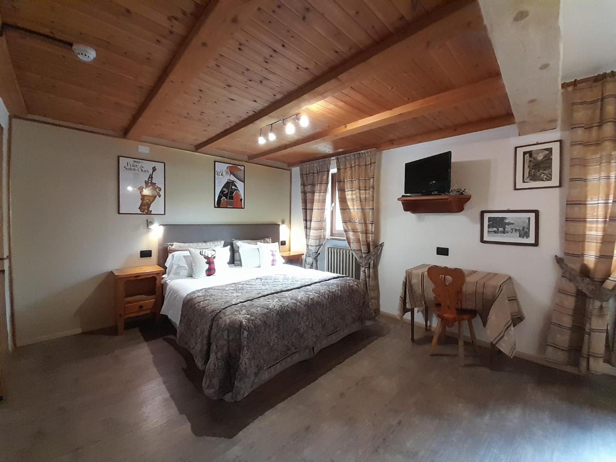 Hotel Astoria Courmayeur Exterior photo